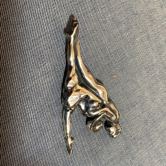 Sterling Silver large brooch, dance pose w/ splits